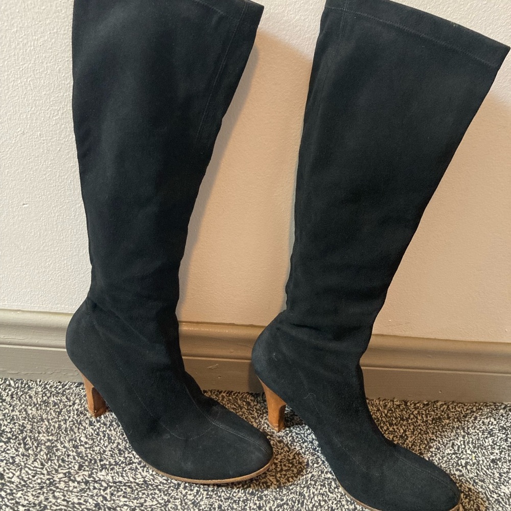 Black suede boots